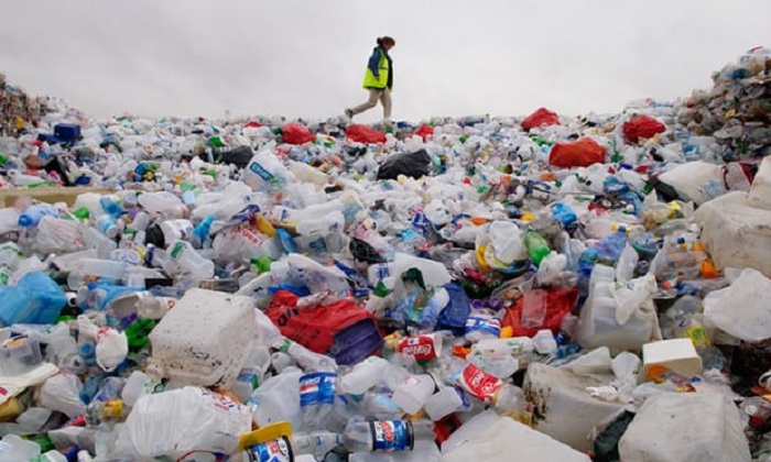 Khuyến khích doanh nghiệp tái chế rác thải nhựa