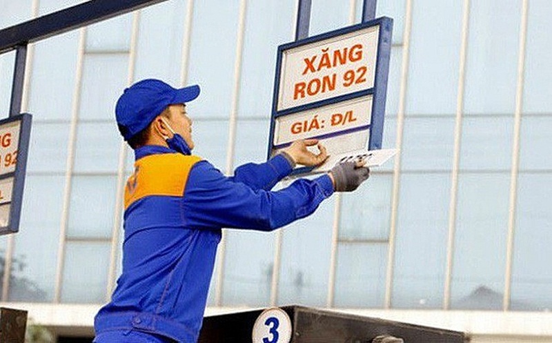 Giá xăng dầu có thể tăng mạnh từ 0h ngày 16/1