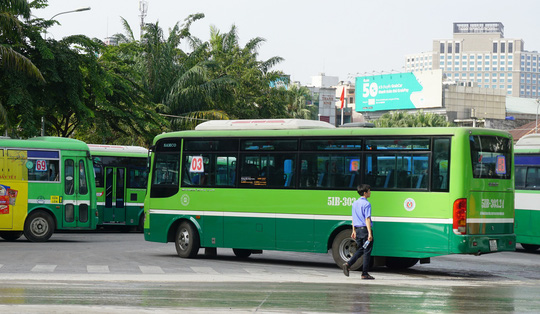 TP.HCM: Xe buýt hoạt động như thế nào dịp Tết Nguyên đán?