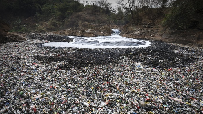Indonesia: Chiến dịch tái sinh dòng sông ô nhiễm nhất thế giới