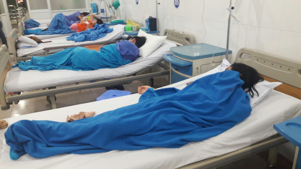 Đà Nẵng: Hơn 25 người nhập viện do ngộ độc sau khi ăn bánh mỳ