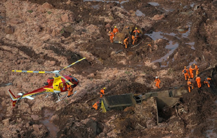 Vỡ đập ở mỏ sắt Brazil, 200 người mất tích