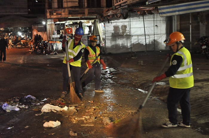 Gia Lai: Tết của những người quét rác đường phố