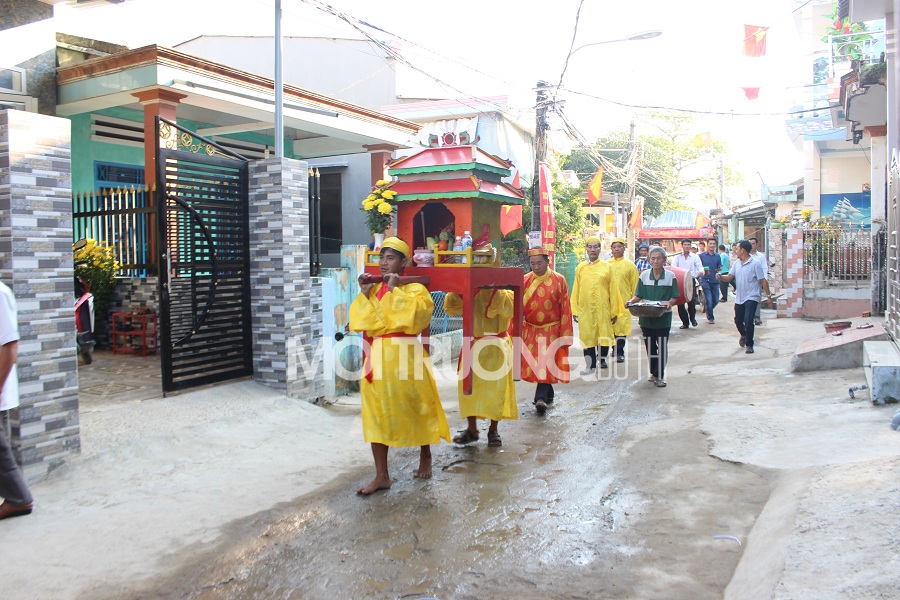 Quảng Nam: Rộn ràng lễ hội cầu ngư ở làng Sâm Linh Tây