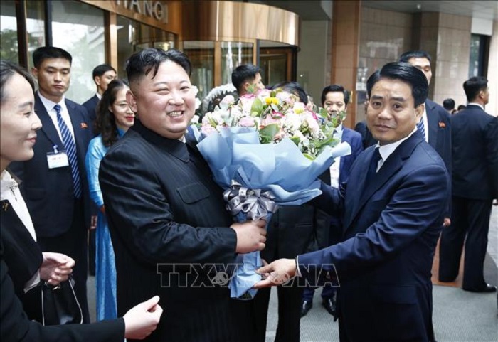 Chủ tịch Triều Tiên Kim Jong-un rời Hà Nội