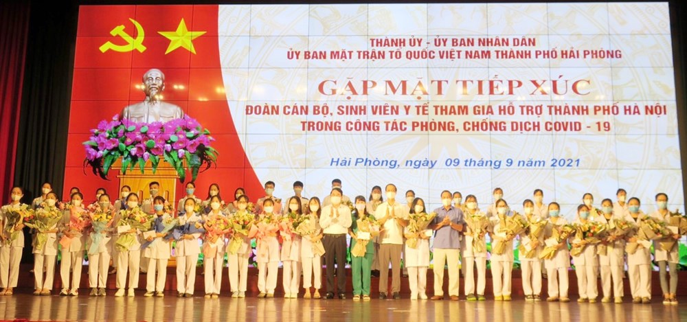 Đoàn cán bộ, sinh viên y tế Hải Phòng lên đường hỗ trợ phòng chống dịch tại Hà Nội | Cổng Thông tin điện tử thành phố Hải phòng