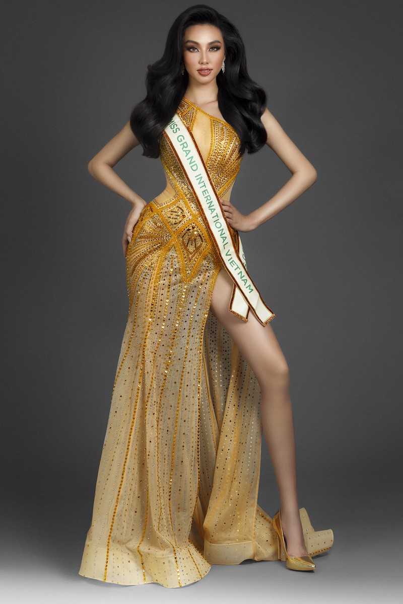 Miss Grand Việt Nam Nguyễn Thúc Thùy Tiên trổ tài nói tiếng Thái