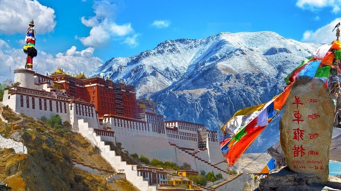 Tây Tạng là một vùng đất chứa đựng nhiều bí ẩn.