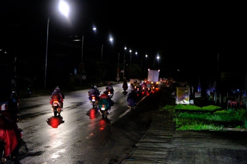 Dân sinh - 10.000 người dân chạy xe máy về các tỉnh Tây Nguyên, miền Trung