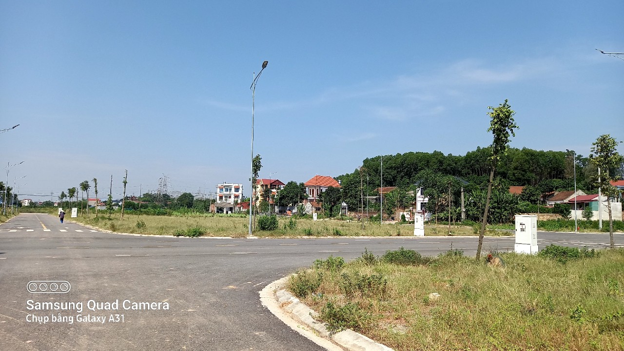 Bàn giao đưa vào sử dụng hạng mục thoát nước thải thuộc dự án: HTKT điểm dân cư thôn Nguộn 2, xã Dĩnh Trì, thành phố Bắc Giang