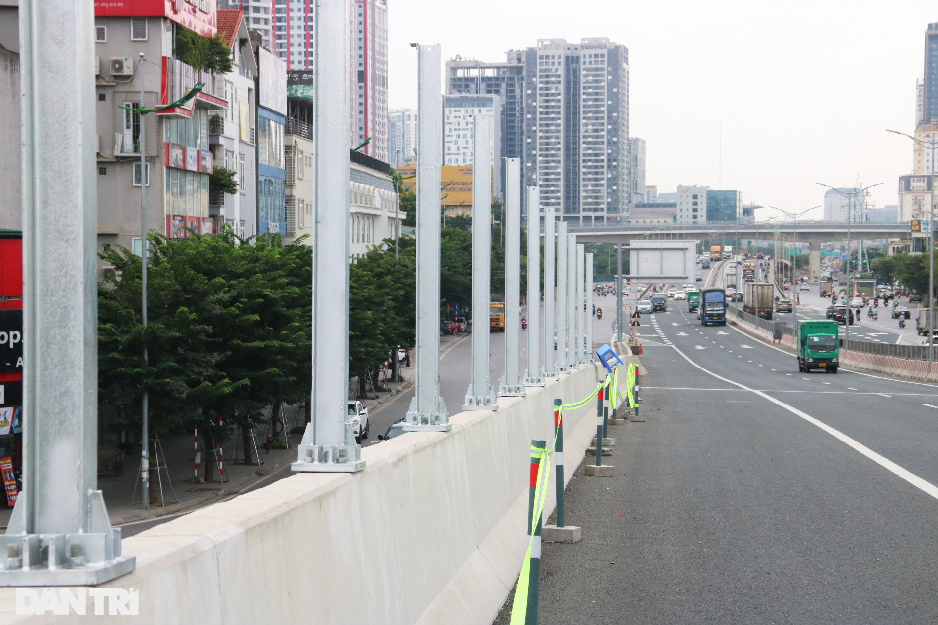Lắp vách chống ồn dọc tuyến đường trên cao đẹp nhất Hà Nội - 12