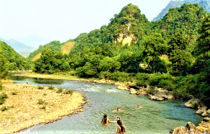 Khái quát về tiềm năng di sản địa chất để phát triển các công viên địa chất toàn cầu ở vùng karst Tây Bắc Việt Nam