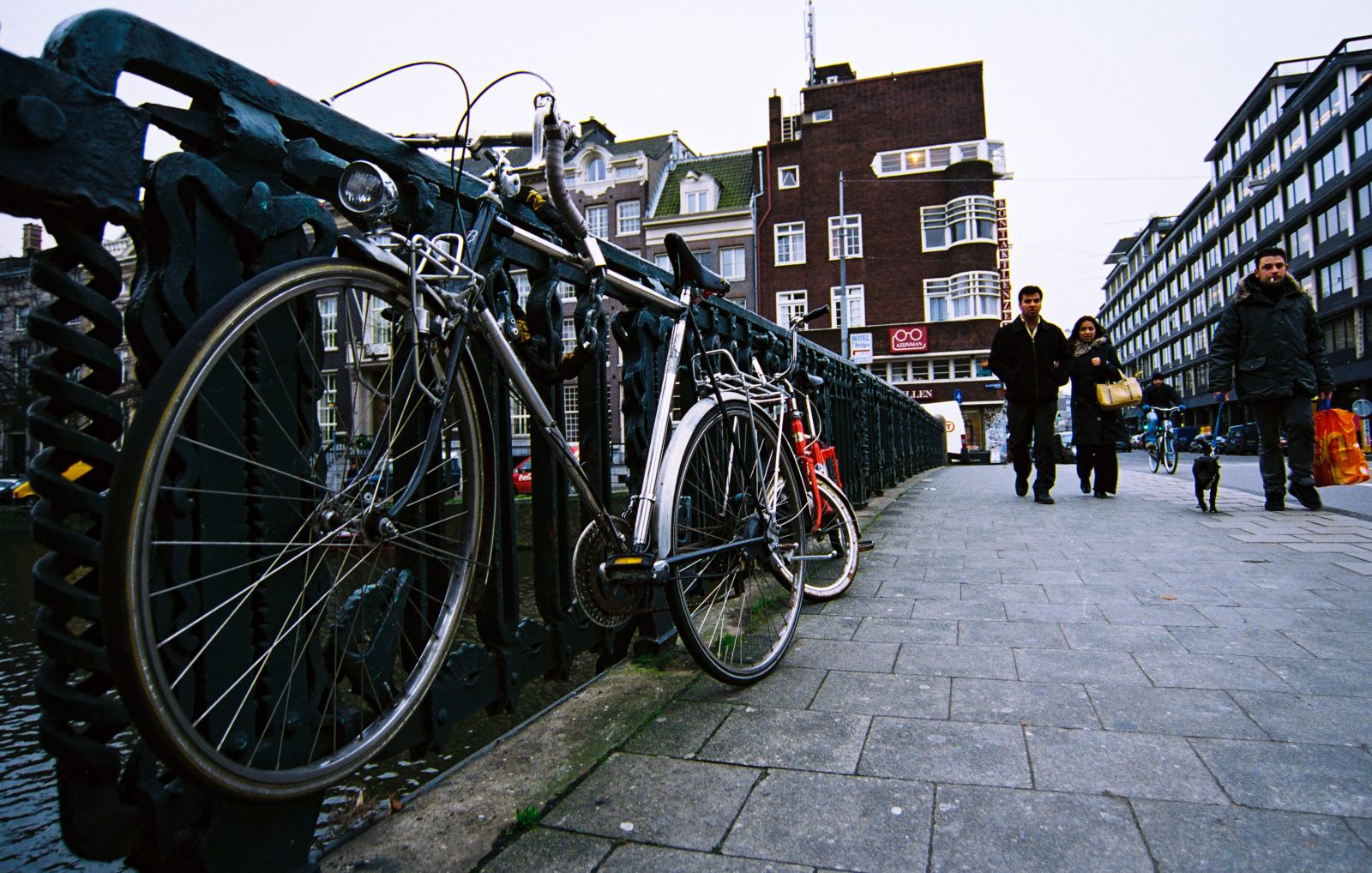 Amsterdam – loanh quanh phố thị