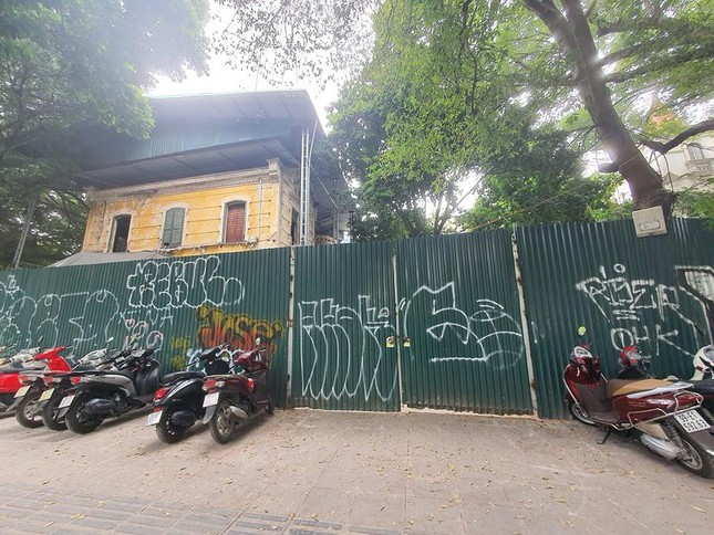 Sắp tu bổ biệt thự cổ gần 1.000 m2 bỏ hoang trên phố Trần Hưng Đạo ảnh 1
