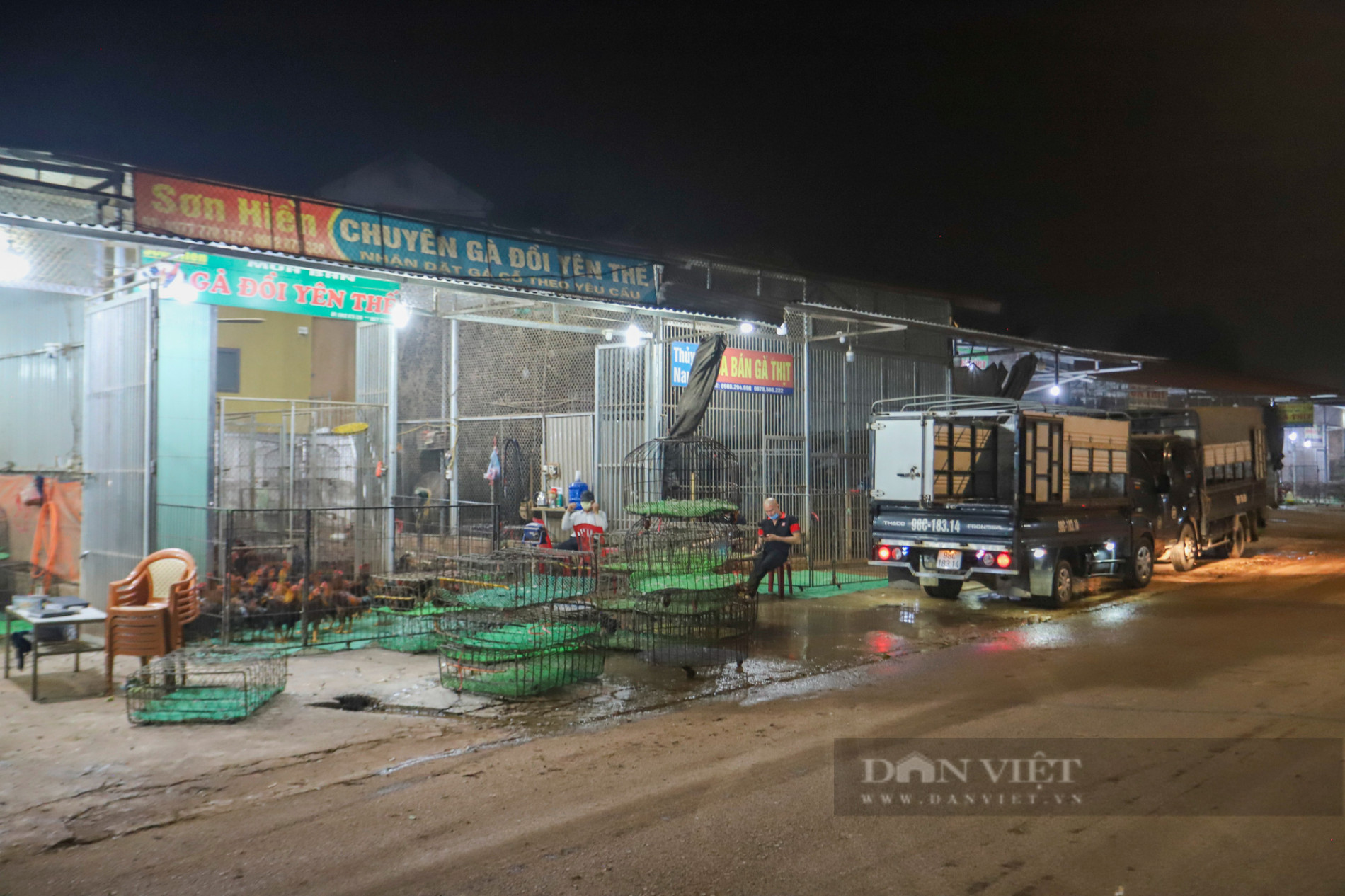 Bắc Giang: Cận cảnh chợ gà đêm Liên Sơn và mong mỏi về một “nơi ở mới” - Ảnh 8.