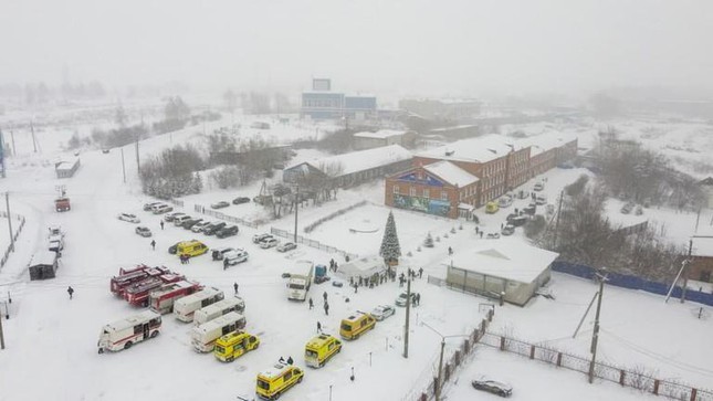 Tai nạn mỏ than Nga: Số người chết tăng sốc, nhân viên cứu hộ cũng tử nạn thương tâm ảnh 1