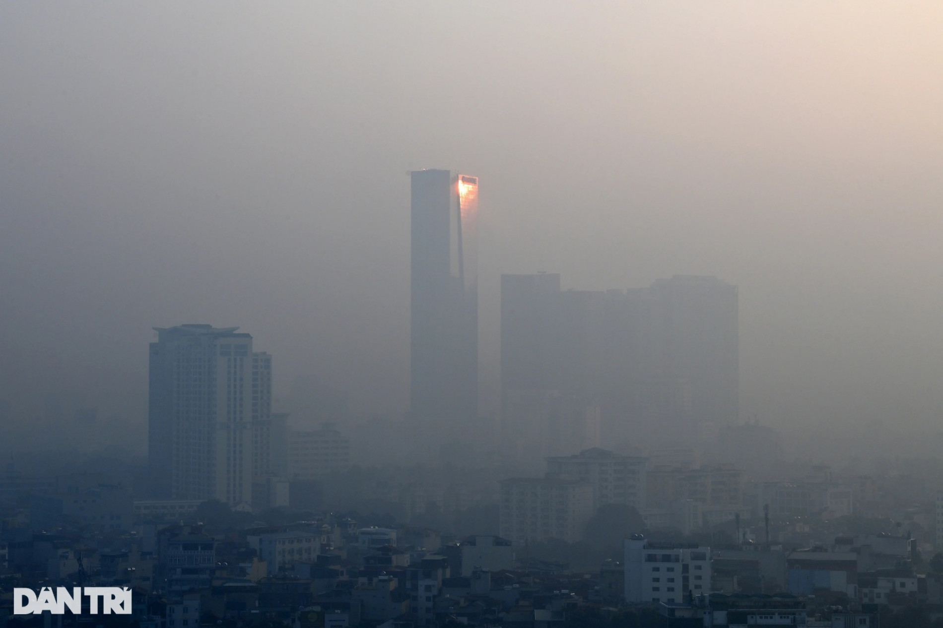 Chỉ số ô nhiễm cao, tình trạng bụi PM2.5 ở Hà Nội ở mức như thế nào? - 1