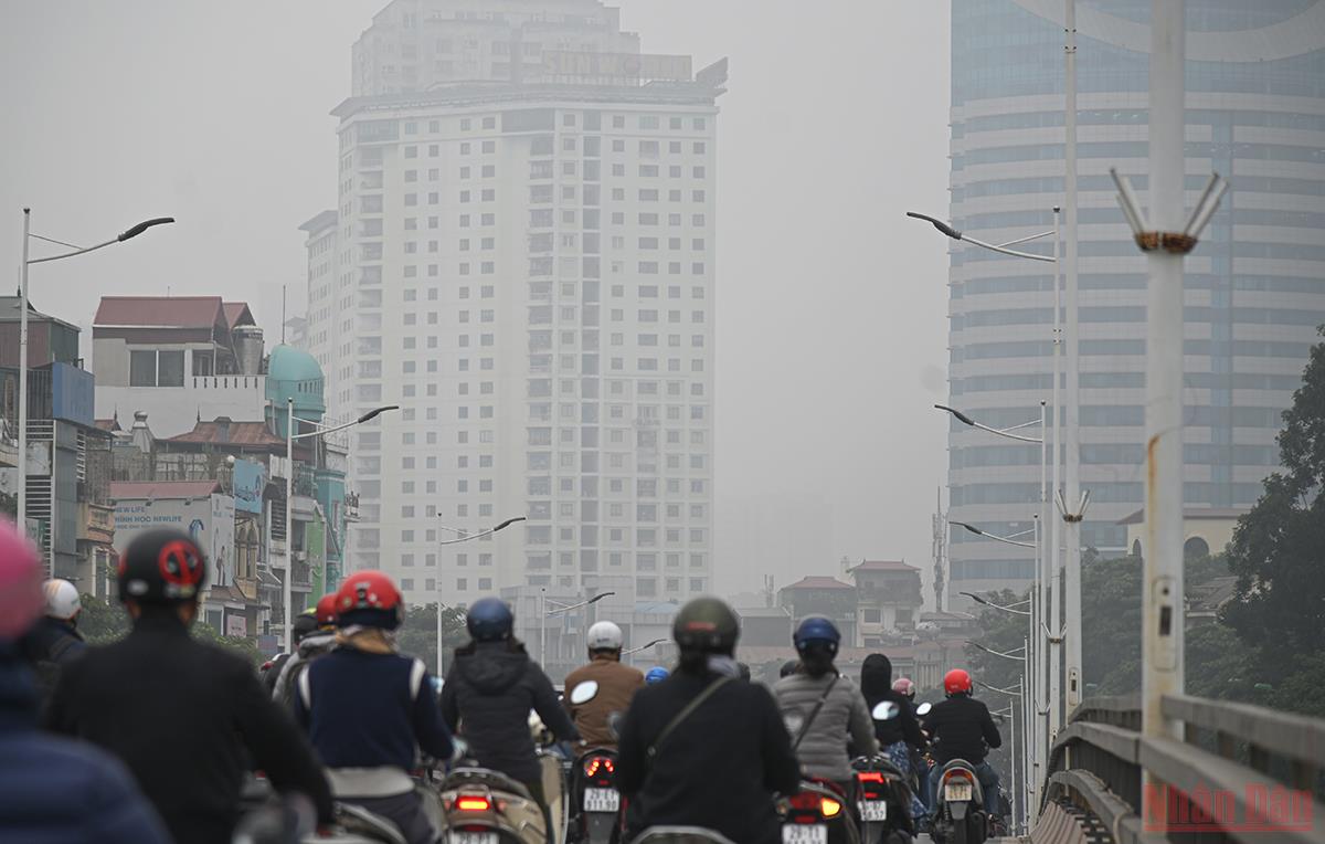 Ô nhiễm bụi mịn và chất lượng không khí trên địa bàn Hà Nội ở mức “rất xấu” -1
