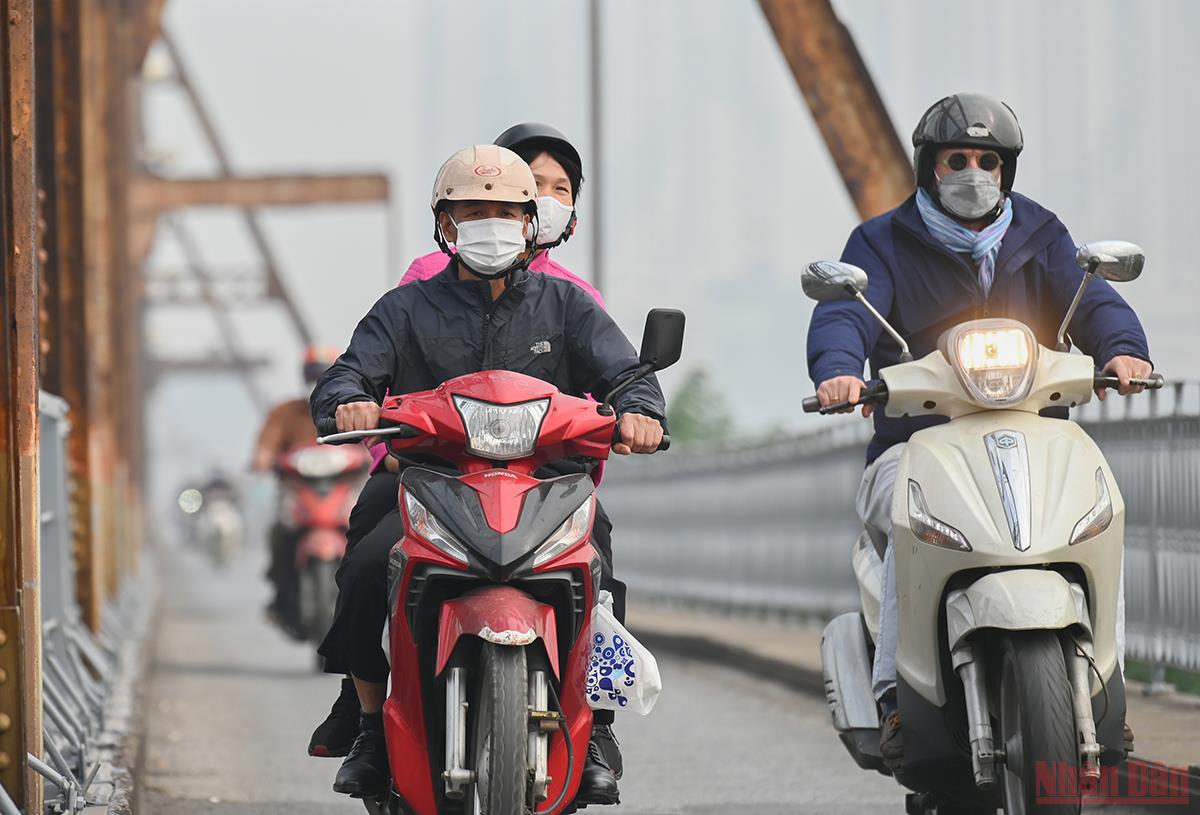 Ô nhiễm bụi mịn và chất lượng không khí trên địa bàn Hà Nội ở mức “rất xấu” -3