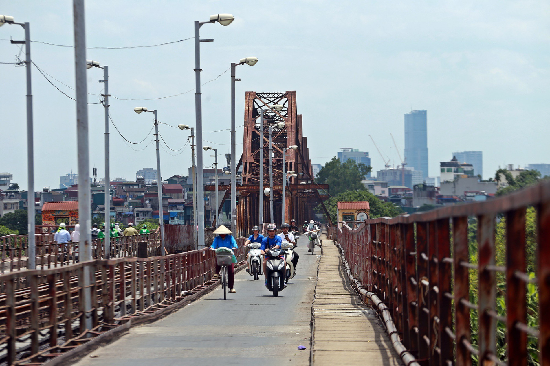 Tái thiết cầu Long Biên và cơ hội gia tăng hàng chục tỷ USD tài sản đô thị cho Hà Nội - Ảnh 3.