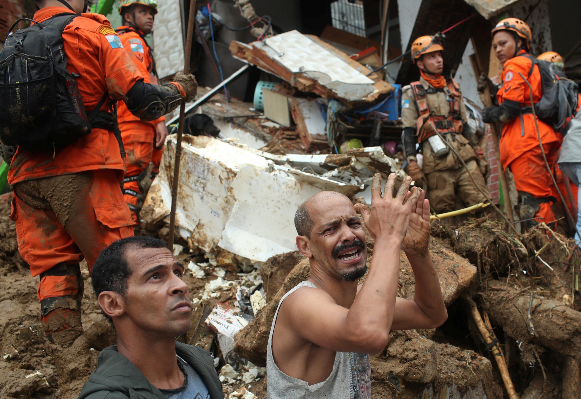 Lở đất kinh hoàng ở Brazil làm 94 người chết - 8