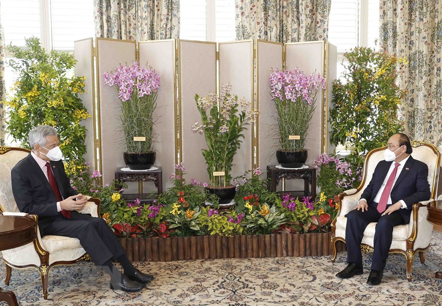 Lễ đón Chủ tịch nước Nguyễn Xuân Phúc thăm cấp Nhà nước tới Singapore | ASEAN | Vietnam+ (VietnamPlus)