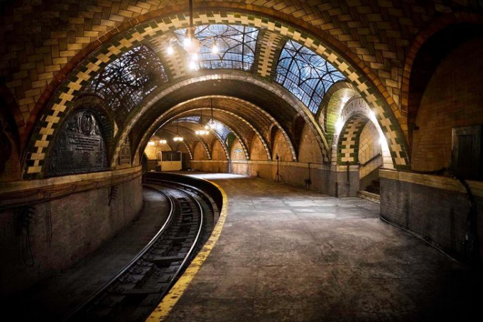 Ga tàu điện ngầm Tòa thị chính bị bỏ hoang, New York, Mỹ
