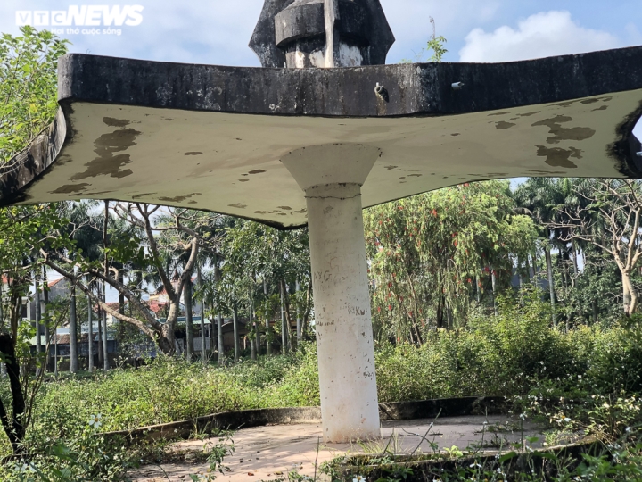 Ảnh: Cận cảnh công viên bị bỏ hoang 18 năm ở Quảng Bình - 4