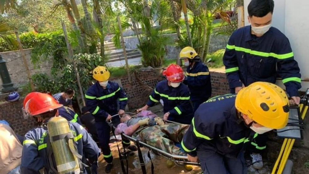 Bốn công nhân, bị ngạt khí dưới cống, Quảng Ninh