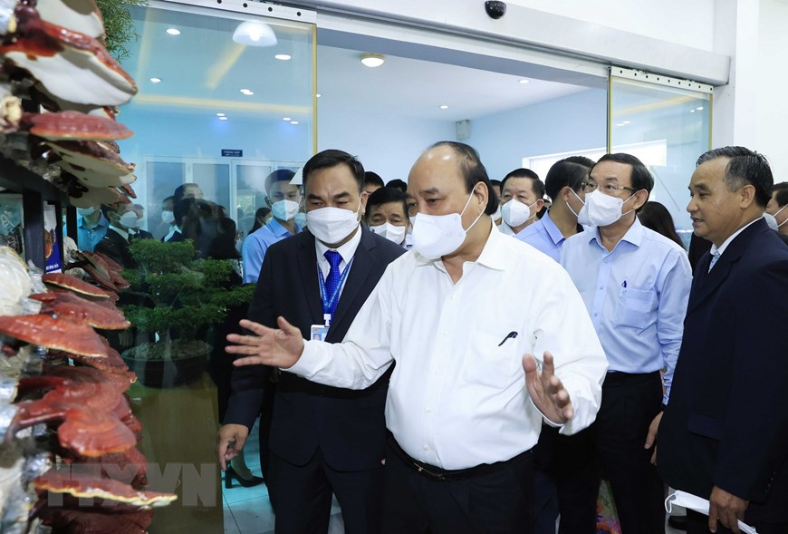 Chủ tịch nước thăm Khu Nông nghiệp công nghệ cao TP.HCM | Công nghệ | Vietnam+ (VietnamPlus)