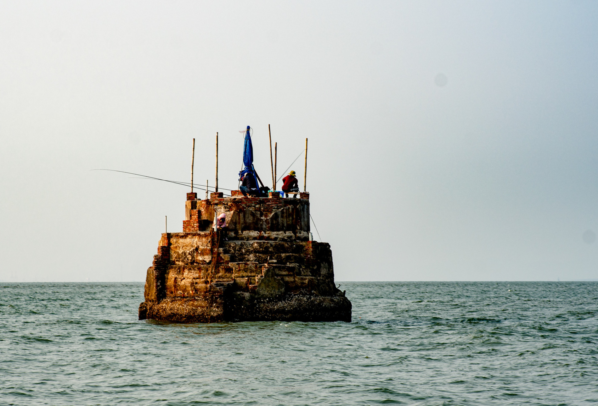 Khám phá đảo bé hạt tiêu có hải đăng cổ nhất Việt Nam, 124 năm vững vàng trước sóng gió - Ảnh 13.