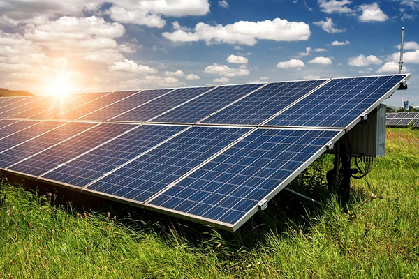 Năng lượng mặt trời dự báo sẽ trở thành nguồn tiêu thụ điện năng chính trong tương lai.
