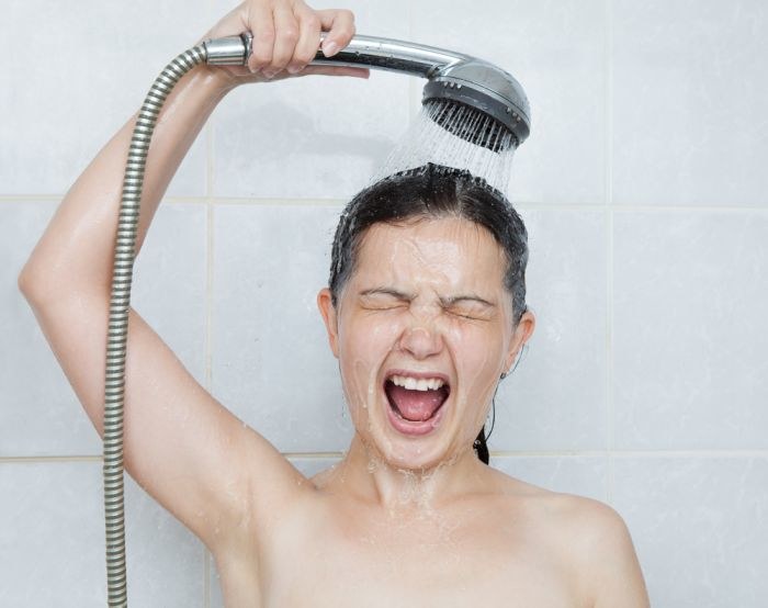 10 lợi ích khi tắm nước lạnh vòi sen - Ảnh 2.