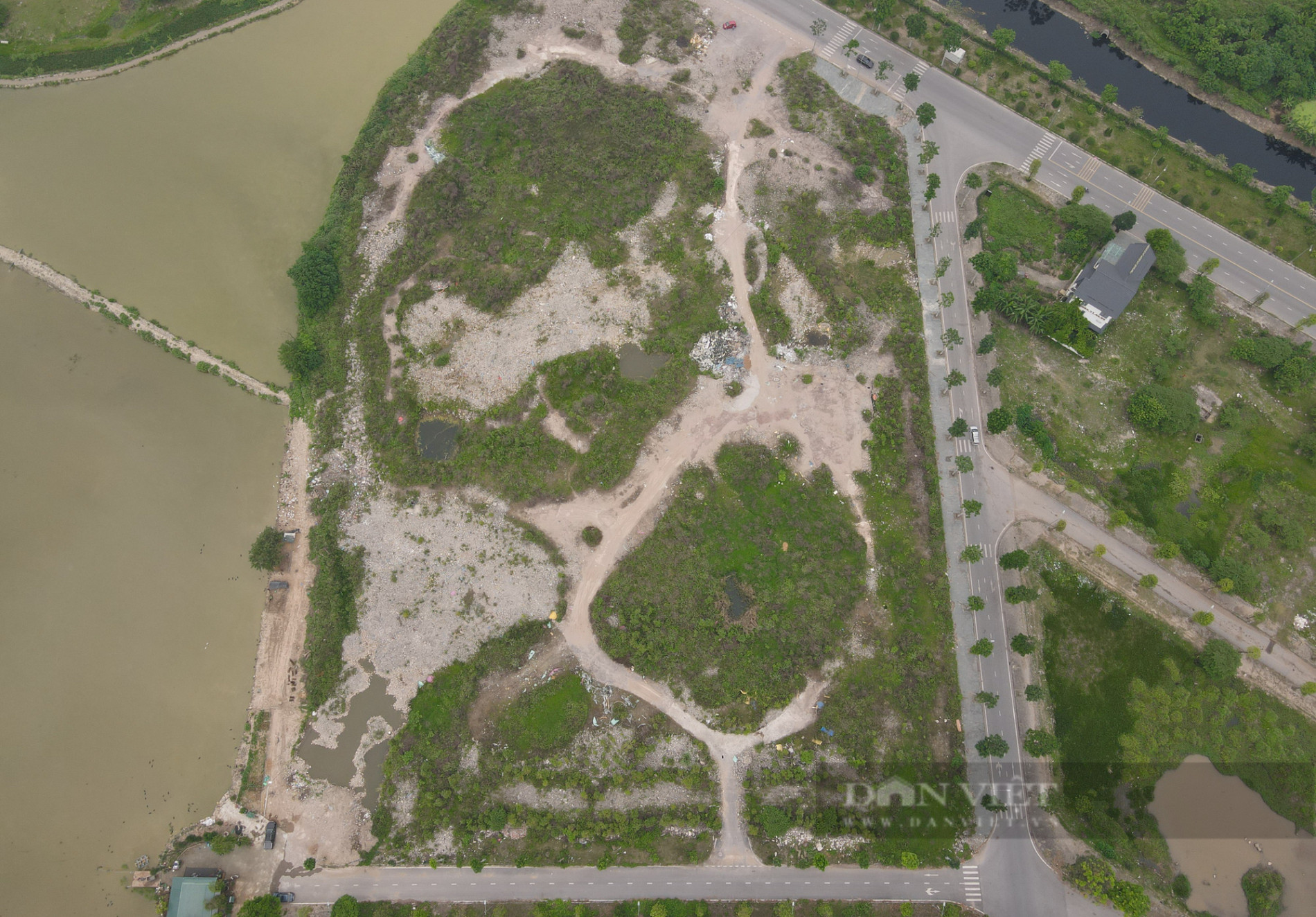 Cảnh ngổn ngang, hoang tàn bên trong công viên nước lớn nhất Hà Nội - Ảnh 4.