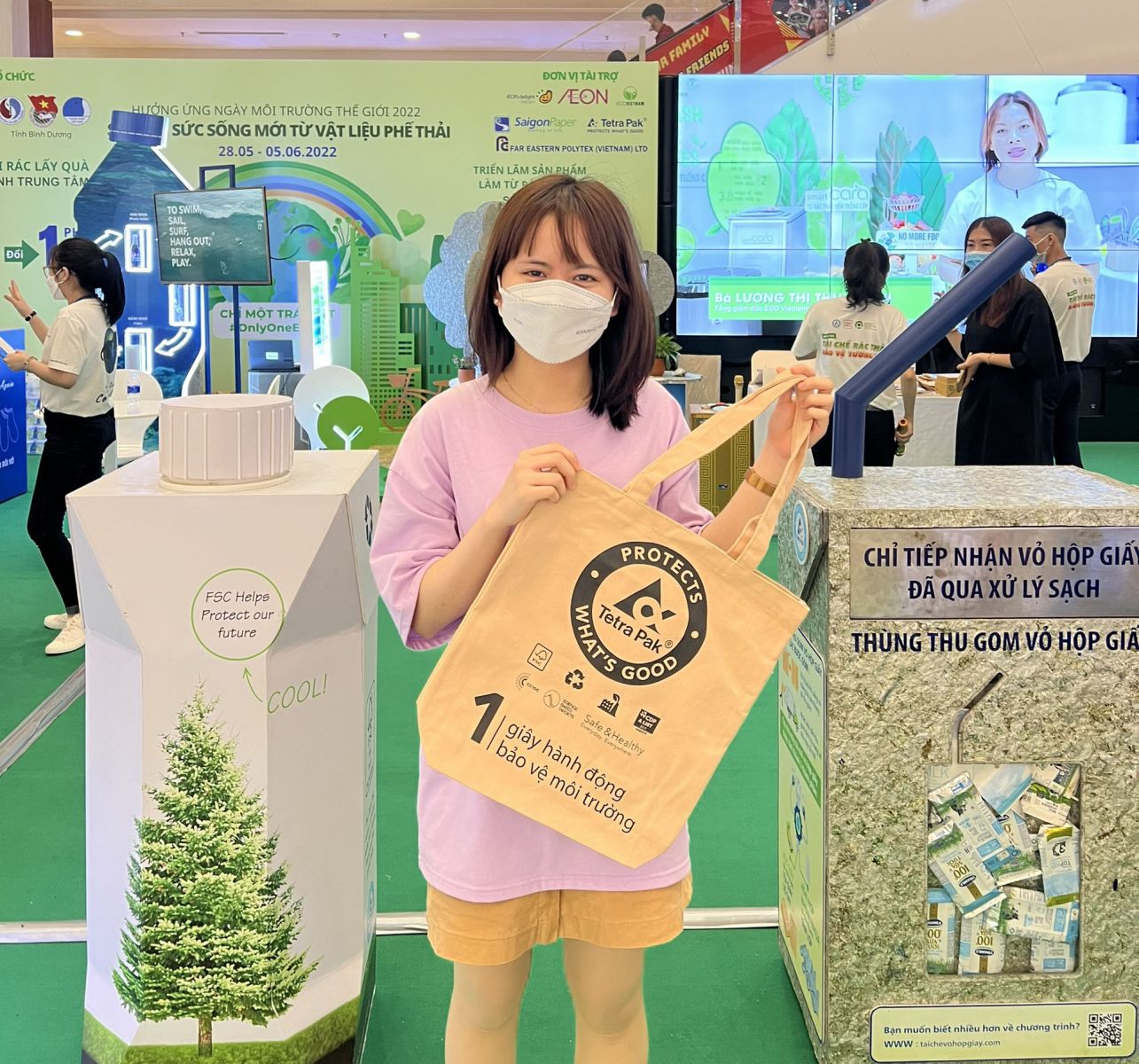 “Tái chế rác thải - Bảo vệ tương lai” và chương trình thu gom vỏ hộp giấy