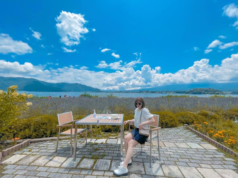 Hồ Kawaguchi là hồ lớn thứ 2 trong Ngũ hồ Phú Sĩ và là hồ dễ đến nhất, thu hút nhiều du khách nhất, và tại đây tổ chức nhiều sự kiện đặc biệt suốt năm. Ảnh: FB Hồng Thêu
