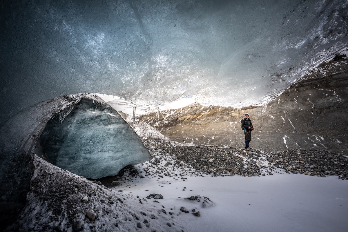 Nhiếp ảnh gia chẳng màng gian khổ thám hiểm tới hệ thống hang động băng giá kỳ vĩ, không thốt nên lời với vẻ đẹp choáng ngợp như đến từ hành tinh khác - Ảnh 8.