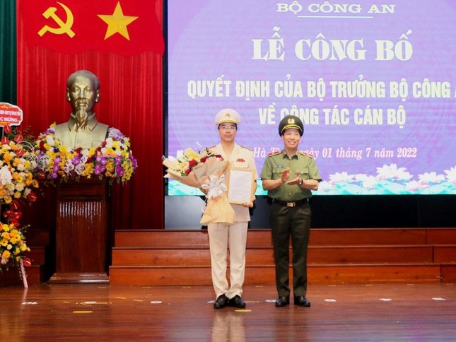 Thượng tá Nguyễn Hồng Phong giữ chức giám đốc công an tỉnh Hà Tĩnh ảnh 1