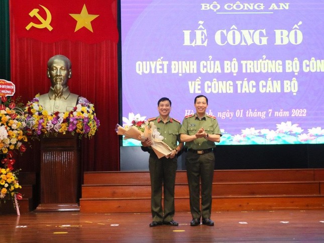 Thượng tá Nguyễn Hồng Phong giữ chức giám đốc công an tỉnh Hà Tĩnh ảnh 2