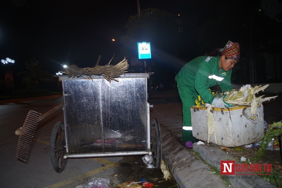 Dân sinh - Những đêm không ngủ của công nhân môi trường tại Tp.Sầm Sơn (Hình 5).