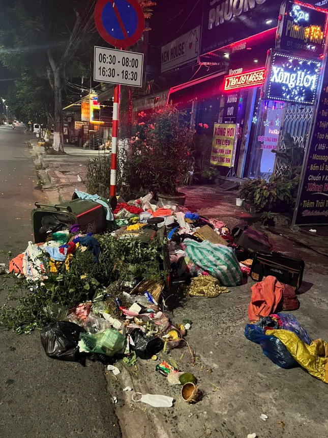 Chất lượng thu gom rác thải ở Đà Nẵng ngày càng thấp ảnh 2