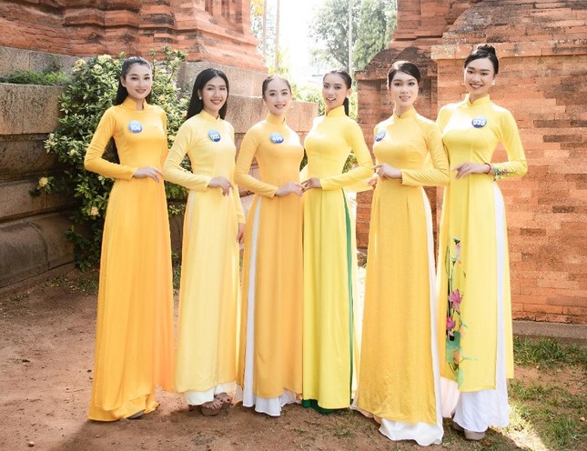Khởi động Chung kết Miss World Vietnam 2022: Nhan sắc Nam Em trông thế nào bên cạnh Top 38? ảnh 3