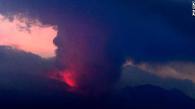 Nhat Ban: Nui lua Sakurajima phun trao ngay thu 2 lien tiep hinh anh 1