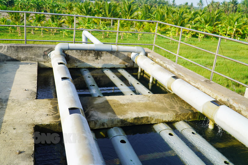 Một phần hệ thống xử lý nước của Nhà máy xử lý và cung cấp nước sạch An Hiệp (Ba Tri).