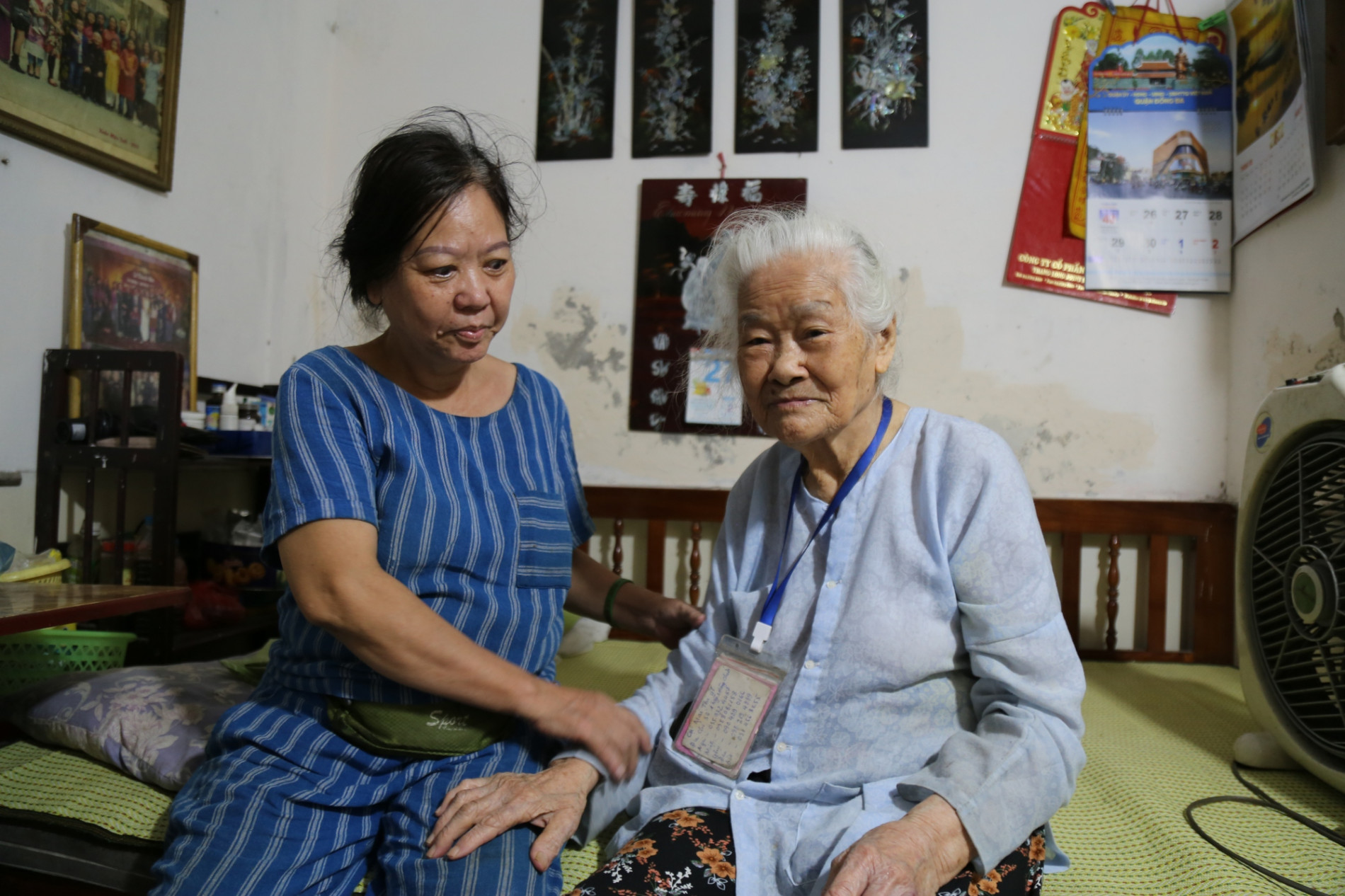 Nữ &amp;quot;phu rác&amp;quot; 67 tuổi ở Hà Nội: Ngày nào nghỉ, mẹ tôi phải nhịn thuốc - Ảnh 3.
