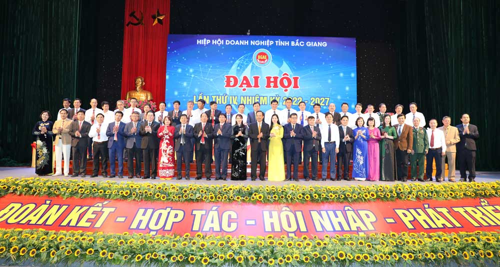 Bắc Giang, Hiệp hội Doanh nghiệp tỉnh tổ chức Đại hội lần thứ IV , Huân chương Lao động hạng Ba