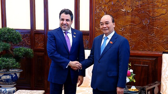 Chủ tịch nước Nguyễn Xuân Phúc tiếp Đại sứ Các tiểu vương quốc Arab thống nhất đến chào từ biệt ảnh 1