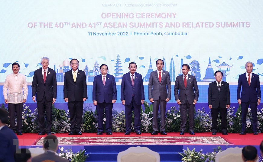 Thủ tướng dự Lễ khai mạc Hội nghị cấp cao ASEAN lần thứ 40 và 41 | Chính trị | Vietnam+ (VietnamPlus)