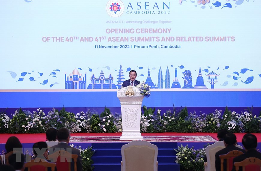 Thủ tướng dự Lễ khai mạc Hội nghị cấp cao ASEAN lần thứ 40 và 41 | Chính trị | Vietnam+ (VietnamPlus)