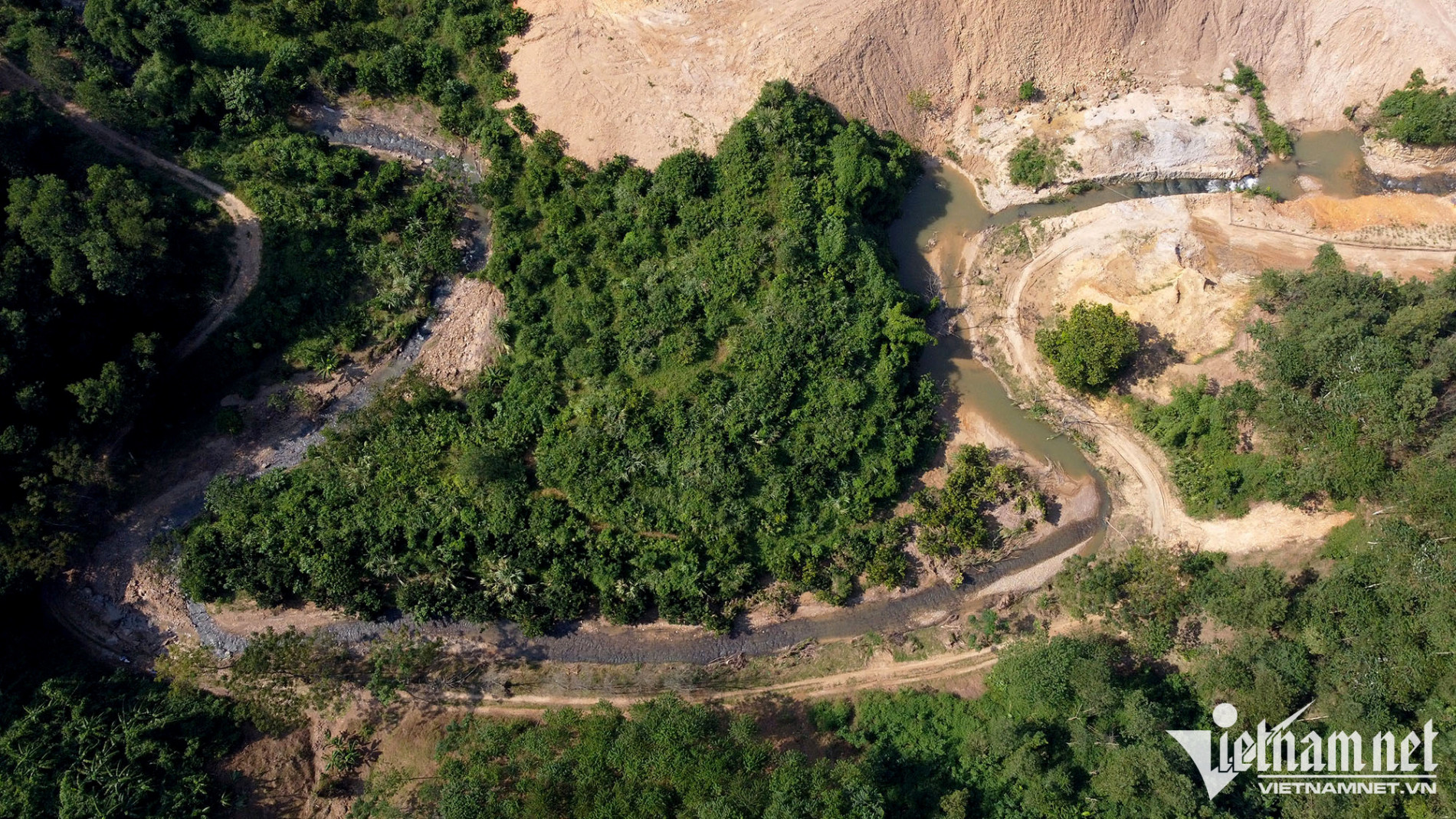 Hoà Bình phá rừng, xẻ đồi… đào bãi chứa thải